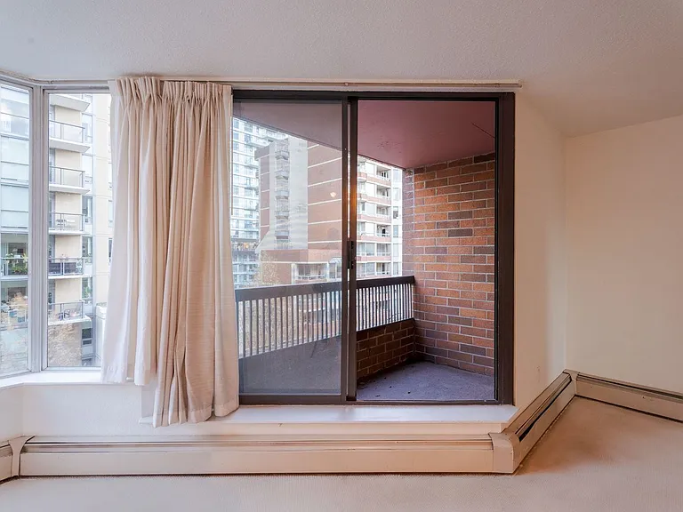 1333 Hornby St #601 — Photo 11