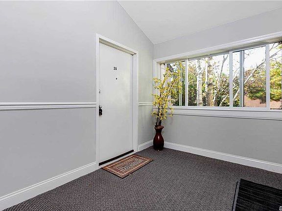 4th image of 95 Richmond Blvd Unit 2A