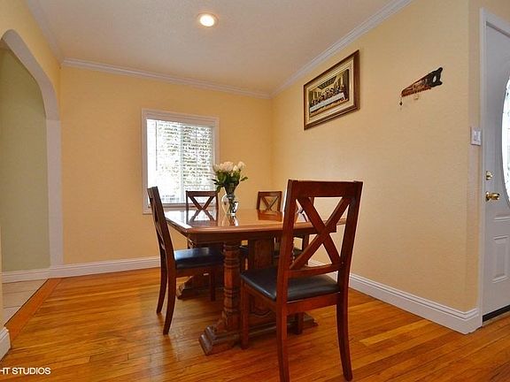 5th image of 3040 Baywood Ln