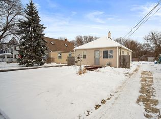 709 Sylvan Ter, Waukesha, WI 53188