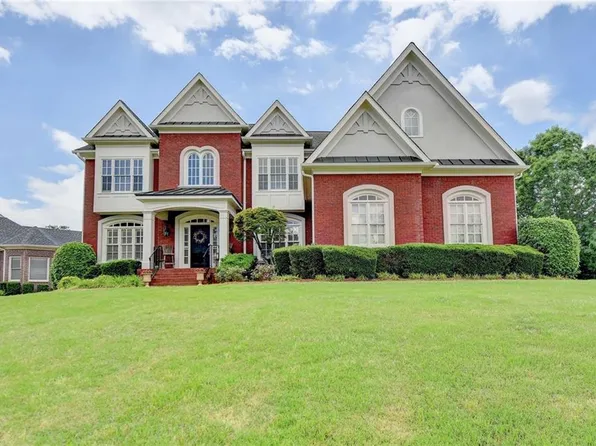 266 Prestbury Ct, Suwanee, GA 30024