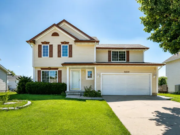 6109 NW 50th St, Johnston, IA 50131