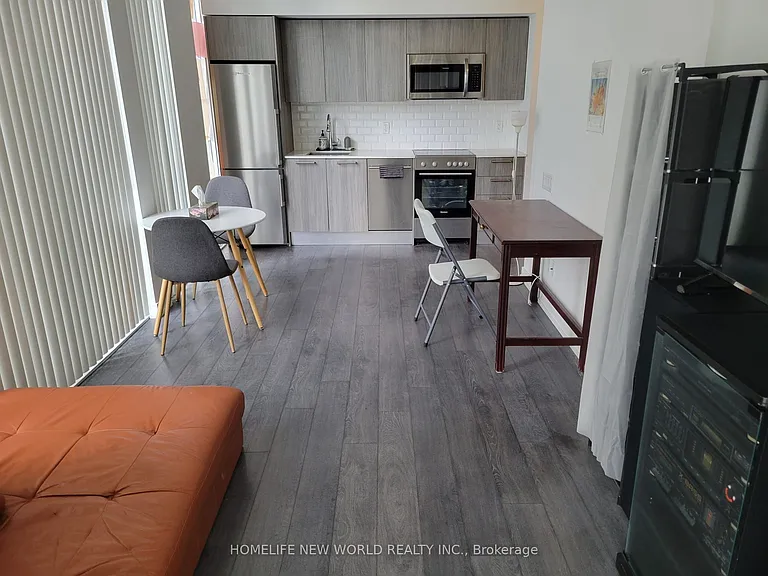 28 Wellesley St E #507 — Photo 13