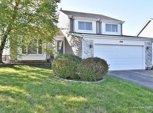 236 W Harvard Cir, South Elgin, IL 60177