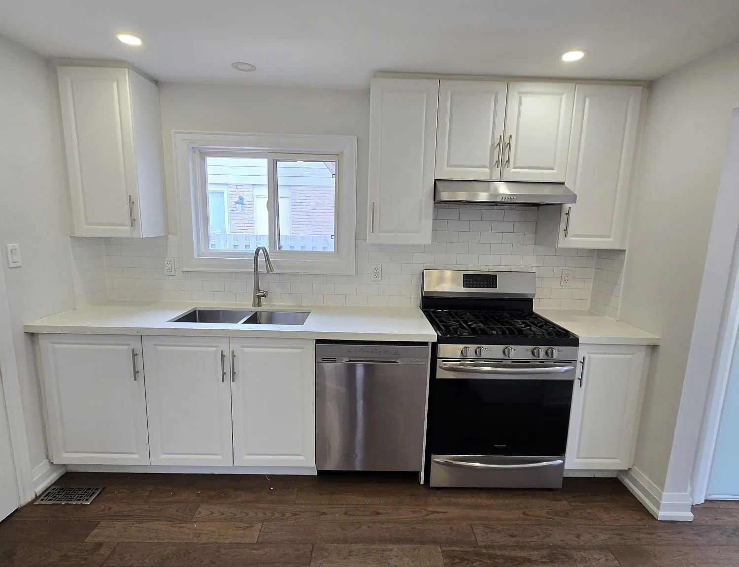 3 bed, $3,200 — Photo 3