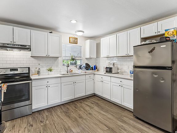 4th image of 130 SENISA DR
