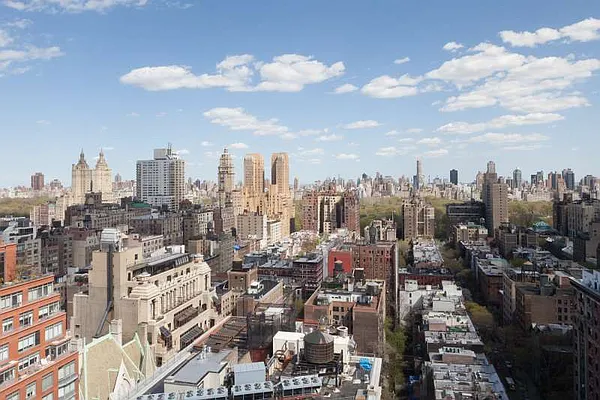 Sold by Brick Citi Realty NY DC INC | media 6