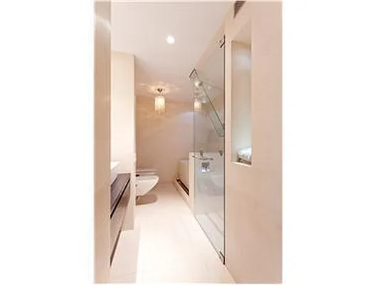 Rented by Douglas Elliman | media 19