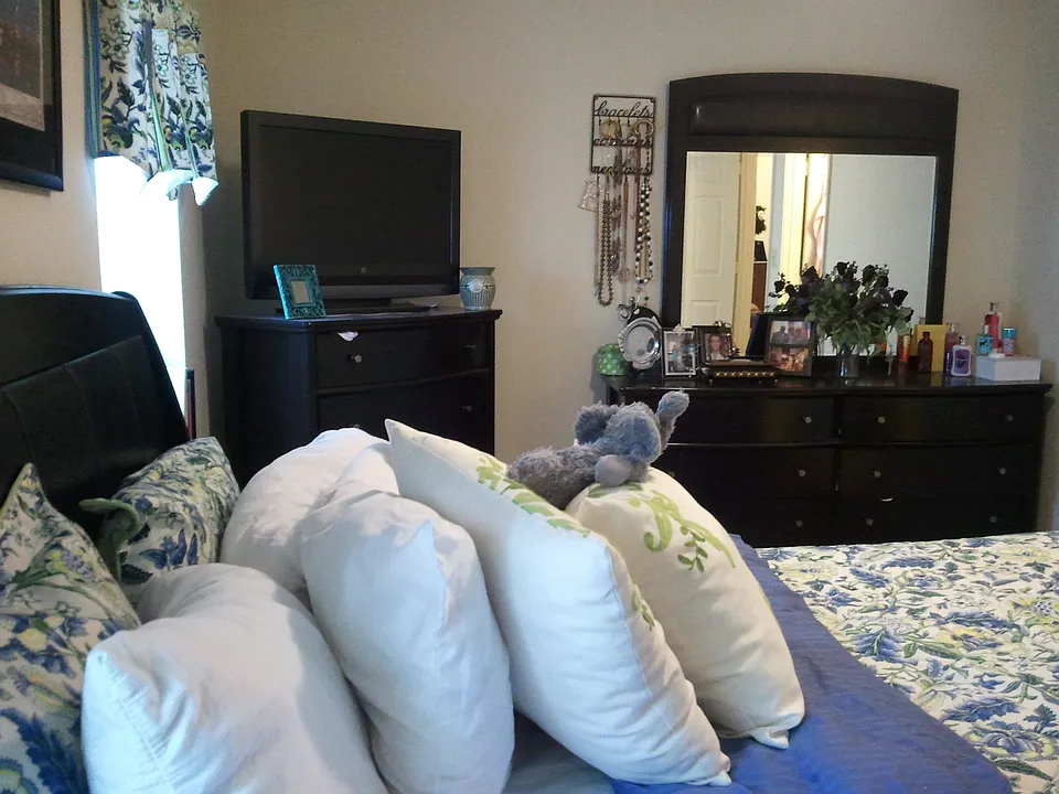 101 Michael Dr #101