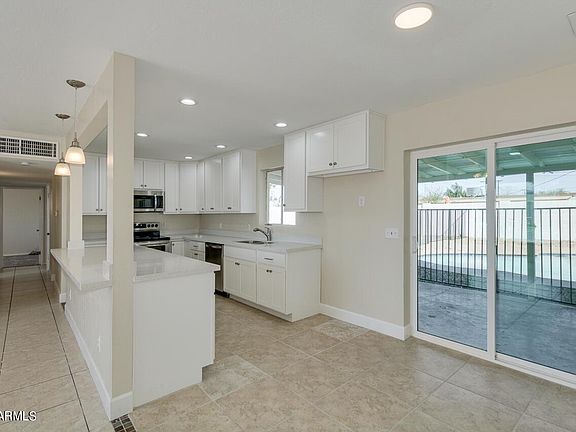 5th image of 3202 W Palo Verde Dr