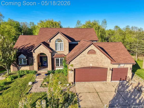185 Columbia Dr, South Lyon, MI 48178