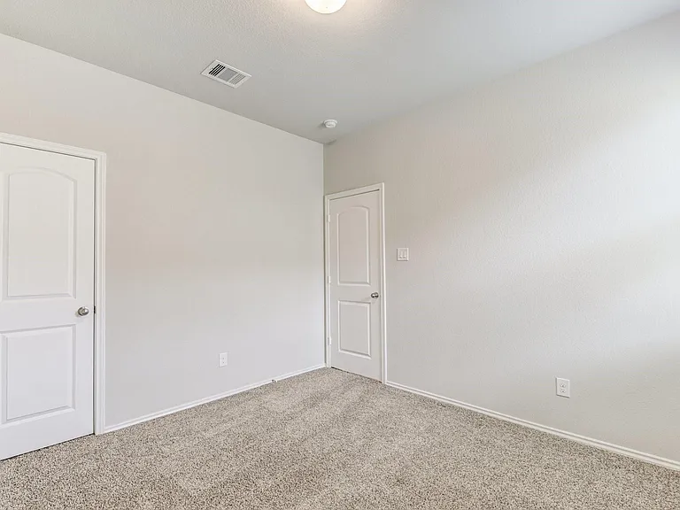 20923 Corisande St — Photo 17
