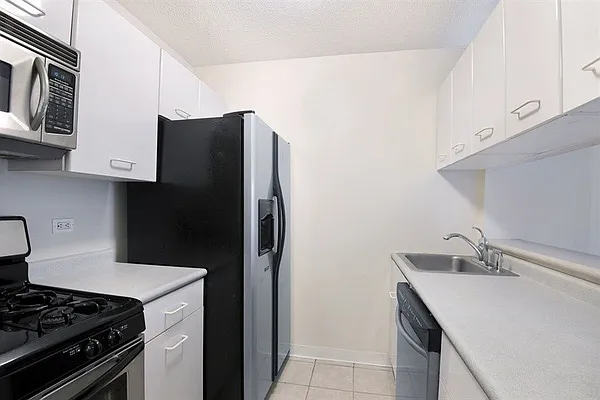 Rented by Compass | media 6