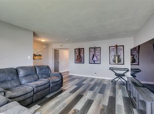 100 Huntly Rd, Las Vegas, NV 89145