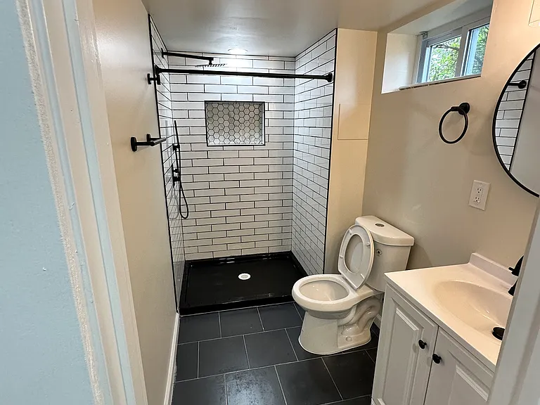 1739 Joan Ave — Photo 21