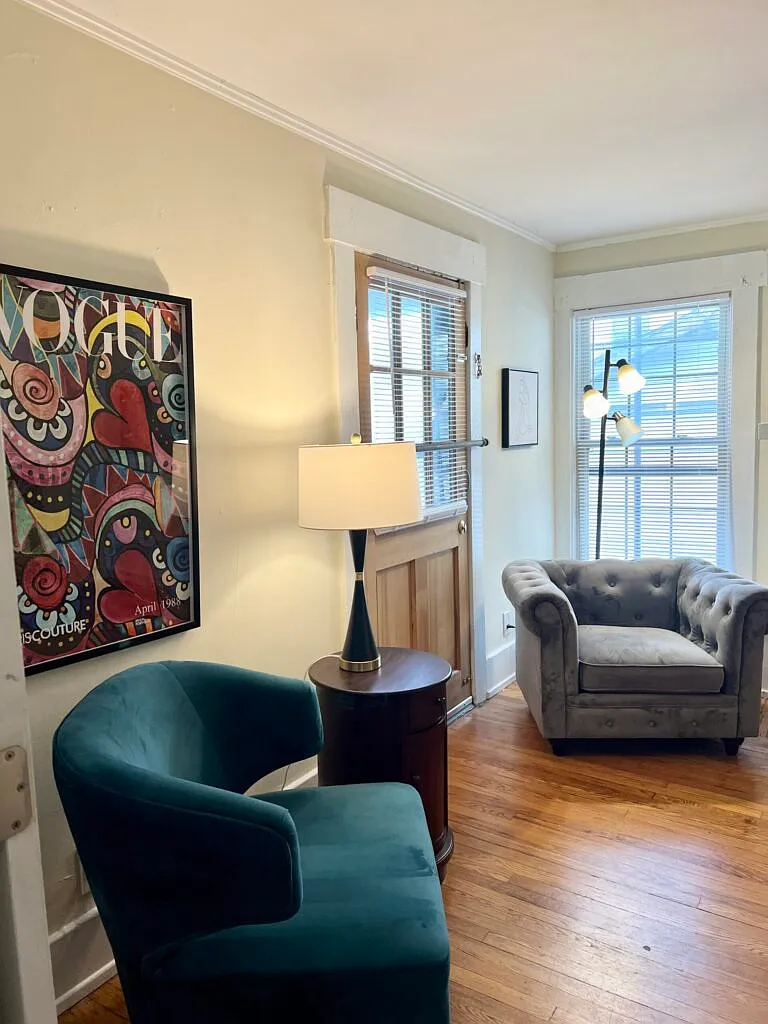 2 bed, 1015 sqft, $2,275 — Photo 3