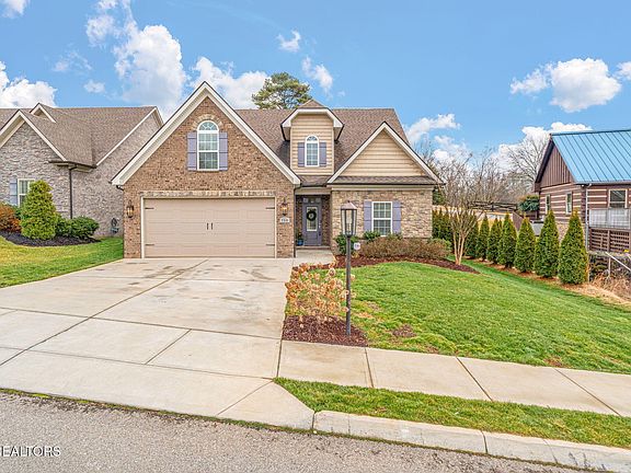 2nd image of 750 Valley Glen Blvd