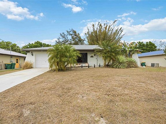 2nd image of 28474 Coco Palm Dr
