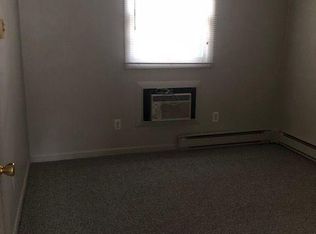 646 Howe Ave APT 13, Shelton, CT 06484