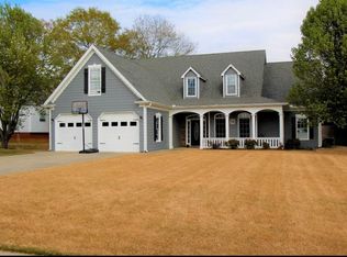16 Apple Wood Ln, Taylorsville, GA 30178
