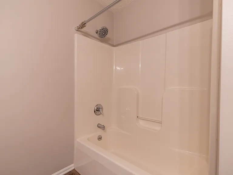 484-486 Applegate Ln — Photo 23