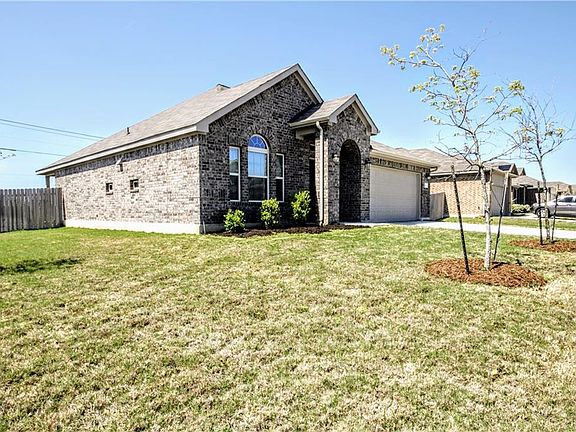 3rd image of 101 Plantain Dr