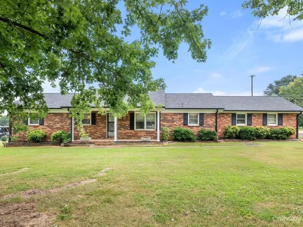 117 Trojan Ln, Forest City, NC 28043