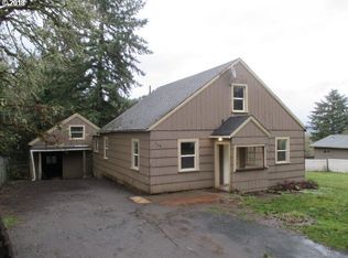 720 SW Hill Dr, Willamina, OR 97396