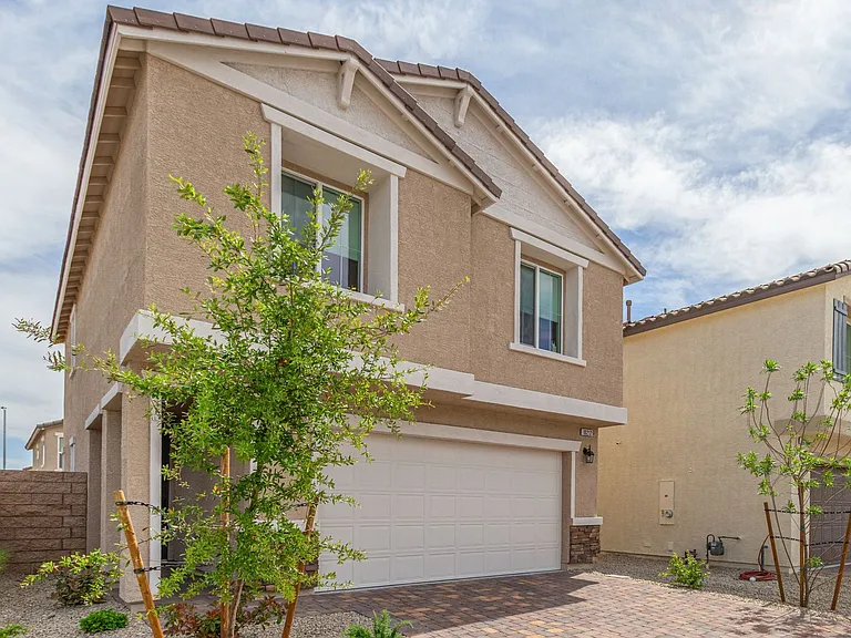 10212 Starlit Canyon Ct — Photo 2