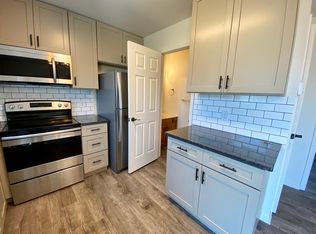 40 Pheasant Ln, Lititz, PA 17543