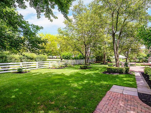 5th image of 7304 Landon Ln