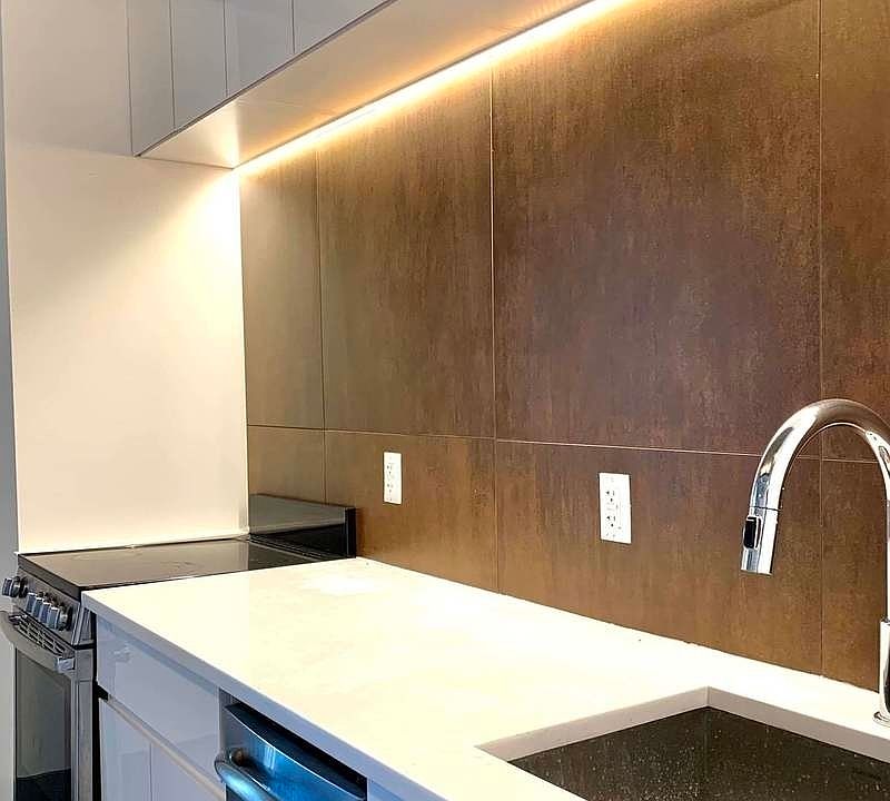 1st image of 418 Tompkins Ave #4B
