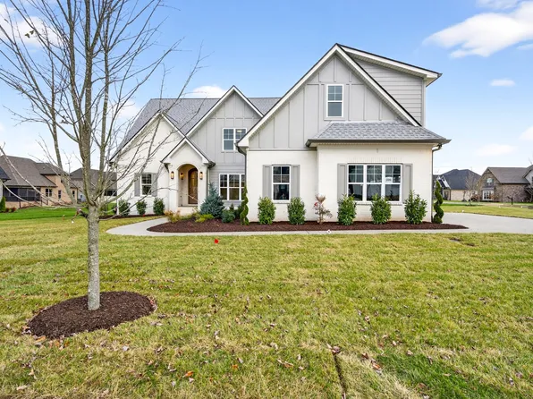 1005 Stone Creek Ln #220, Lebanon, TN 37087