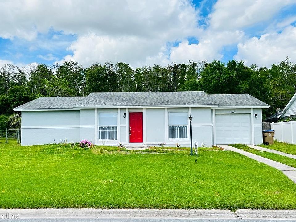 1st image of 102 W Cedarwood Cir