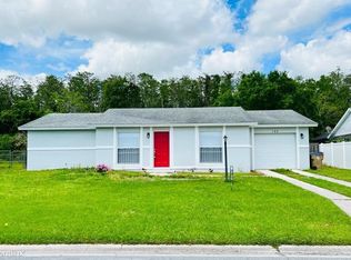 102 W Cedarwood Cir, Kissimmee, FL 34743