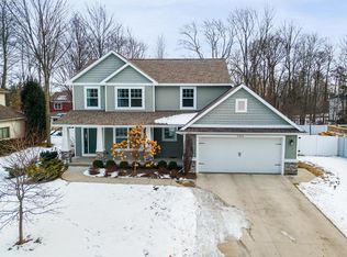 5300 Foster Rd, Midland, MI 48642