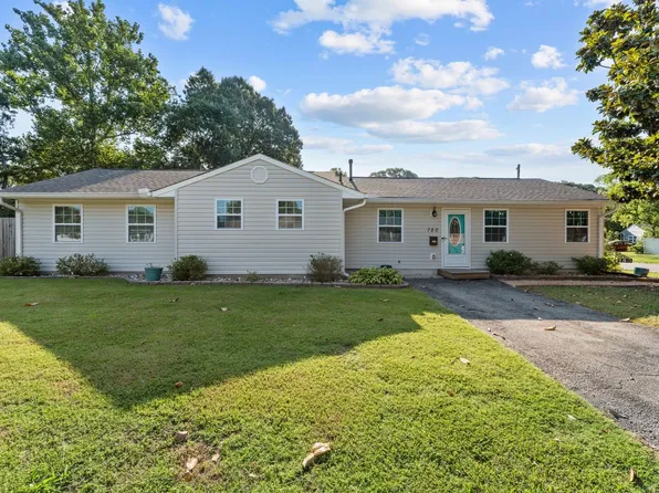 780 Meade Ln, Virginia Beach, VA 23455