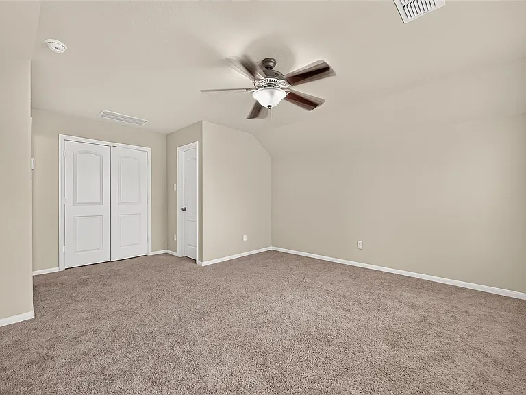 10031 Esslemont Ct — Photo 41