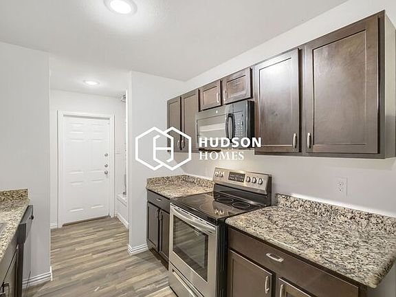 5th image of 2301 Victory St