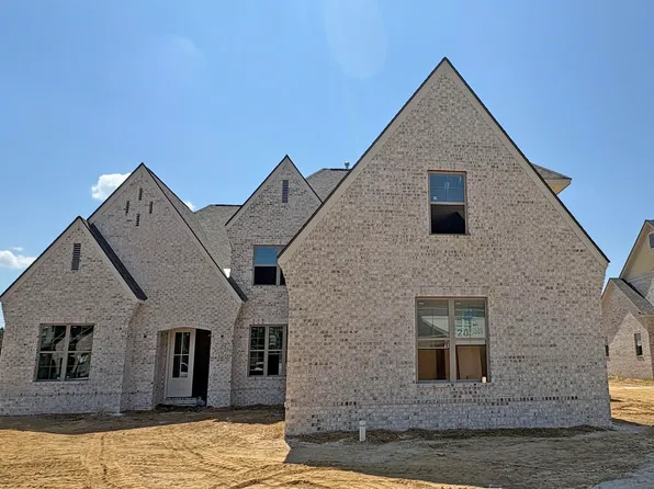 9509 Knoll Crest Dr, Germantown, TN 38138