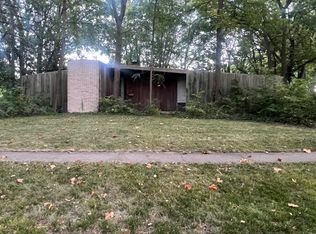 401 E George Huff Dr, Urbana, IL
