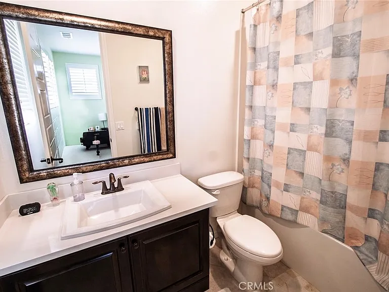 26424 Township St — Photo 37