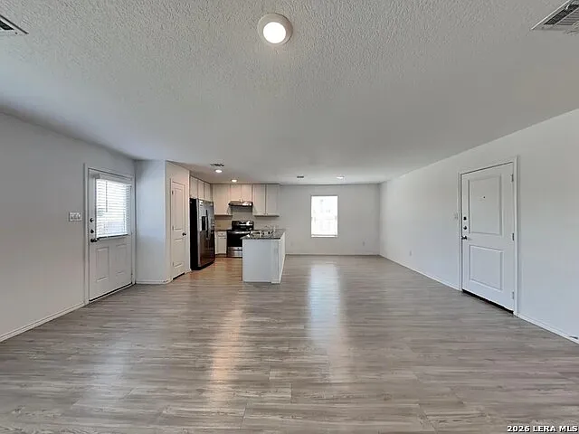 226 Hollywood Dr — Photo 5