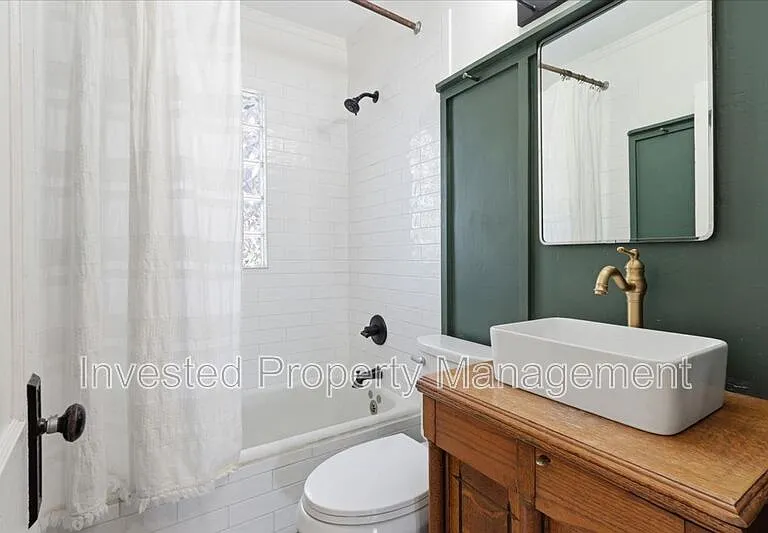 3077 Benton St — Photo 19