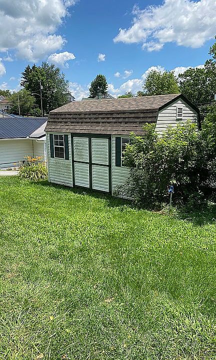 1st image of 206 Elizaville Ave