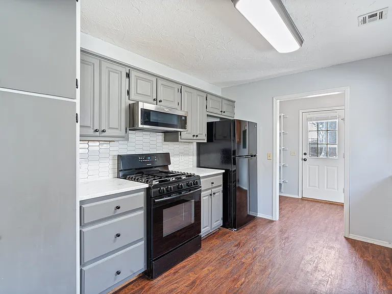 Brand new Refrigerator. Spacious Galley kitchen