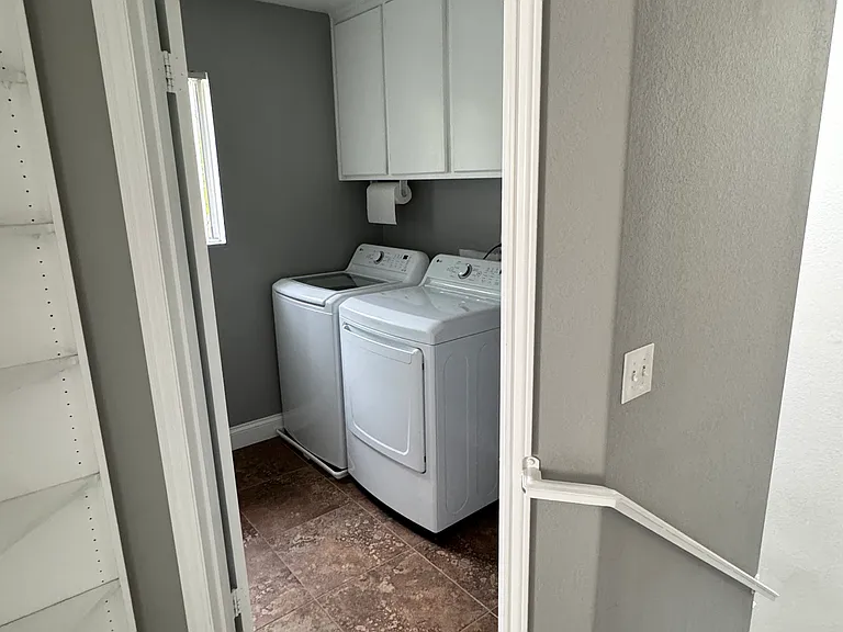 9606 Galvin Ave — Photo 8