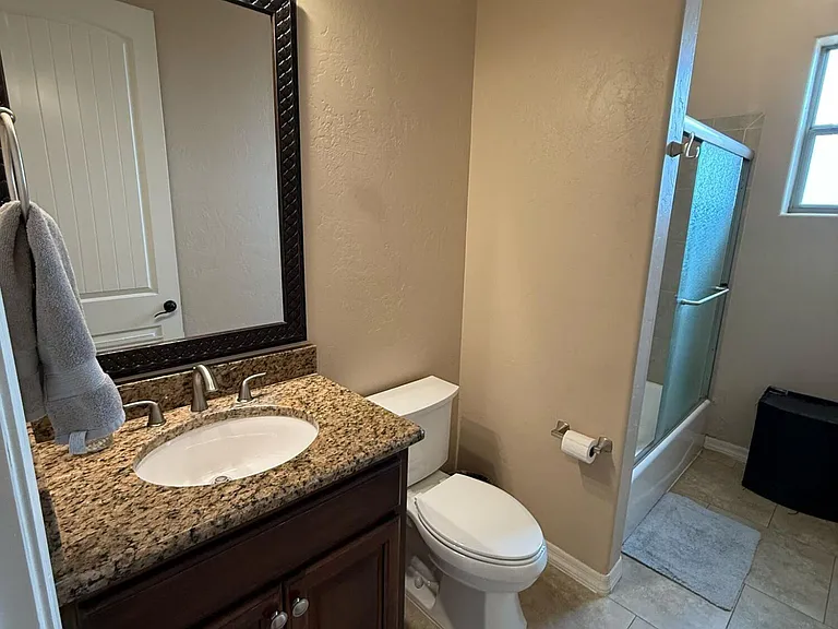 2932 E Acacia Ct — Photo 21