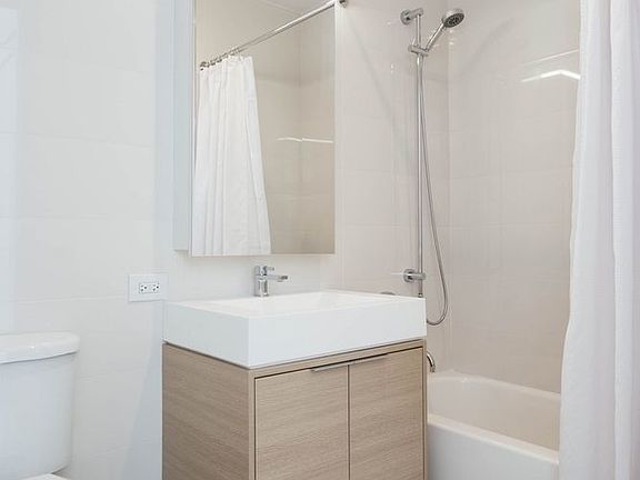 5th image of 180 Water St #1920