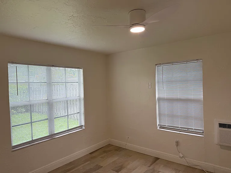 1436 NE 2nd Ave #1 — Photo 7
